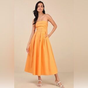 Lulus Trendsetting Choice Orange Strapless Midi Dress with pockets. NWT. Small